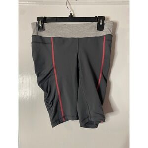 Lululemon Gray Crop Leggings Size 6‎ Athletic Workout Yoga Gym Run
